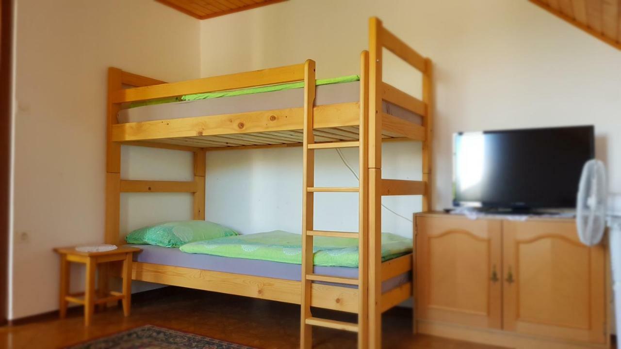 Apartma Pri Bostjanu Škofja Loka Exterior foto